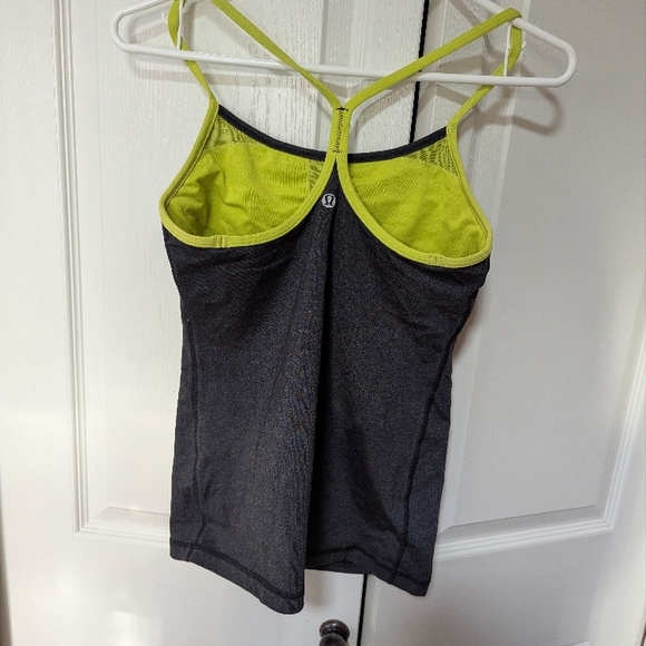 Black and Yellow Backless Tank Top - Picture 2 of 2